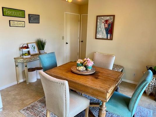 Dining room, Interior