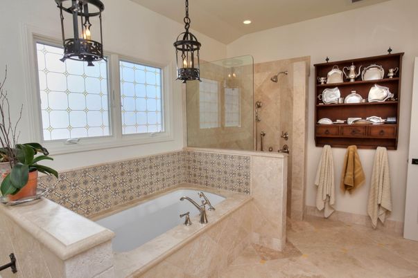 Bathroom, Glass Shower, Interior, Pendant Lights, Recessed Lighting