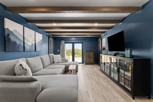 Interior, Living room, Recessed Lighting, Wooden Beams, Wood Texture Flooring