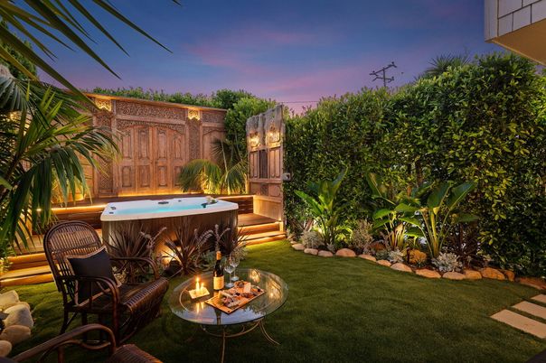 Backyard, Exterior, Hot Tub