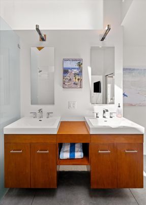 Bathroom, Dual Sink Vanities, Interior