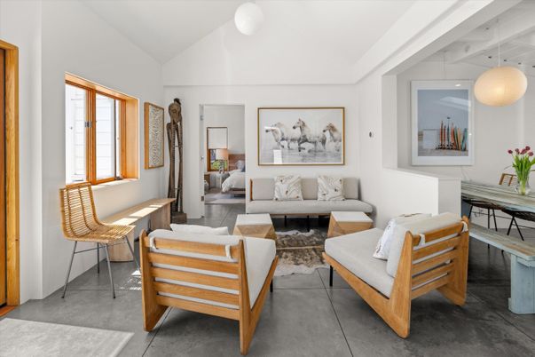 Interior, Living room, Pendant Lights
