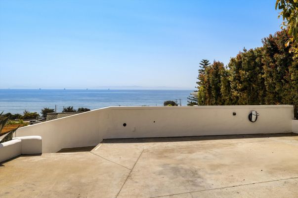 Exterior, Water