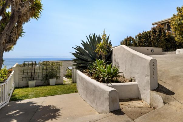 Exterior, Water