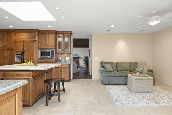 Interior, Kitchen, Living room, Recessed Lighting, Stainless Steel Appliances