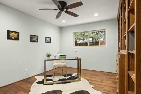 Home Office, Interior, Recessed Lighting, Wood Texture Flooring