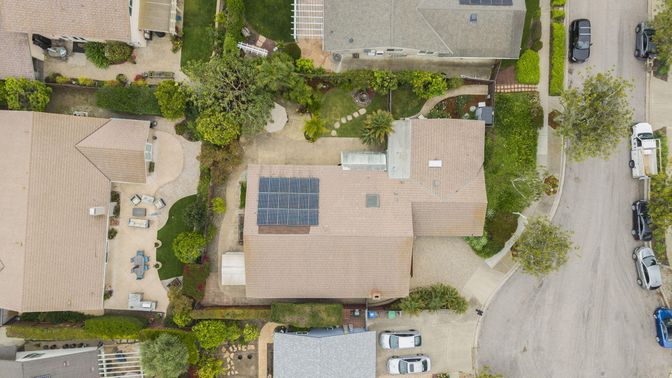 Exterior, Drone