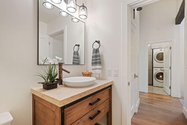 Bathroom, Interior, Utility Closets, Washer, Wood Texture Flooring