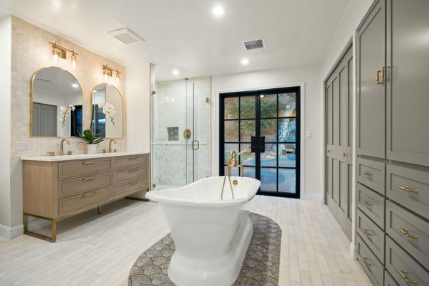 Bathroom, Dual Sink Vanities, Free Standing Baths, Glass Shower, Interior, Recessed Lighting