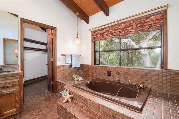 Bathroom, Interior, Pendant Lights, Wooden Beams, Wooden Ceilings