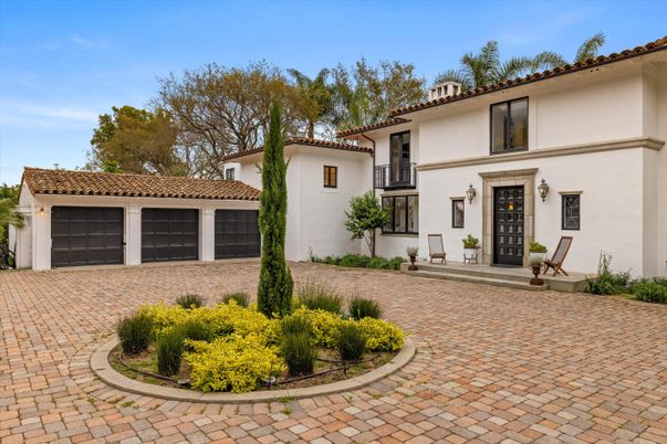 Attached, Exterior, Facade, Spanish Mediterranean