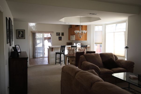 Chandelier, Dining room, Interior, Living room