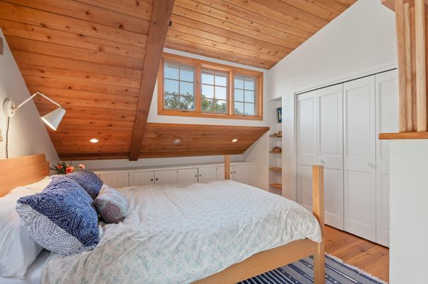Bedroom, Interior, Recessed Lighting, Wooden Beams, Wooden Ceilings, Wood Texture Flooring
