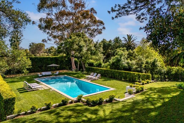 Backyard, Exterior, Pool