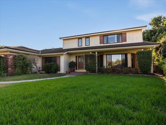 Backyard, Exterior, Facade, Modern