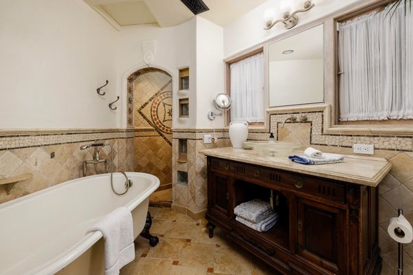 Bathroom, Free Standing Baths, Interior