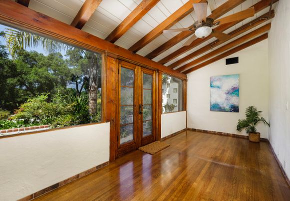 Empty room, Interior, Wooden Beams, Wood Texture Flooring
