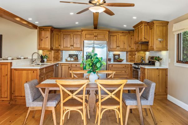 Dining room, Interior, Kitchen, Recessed Lighting, Wood Texture Flooring