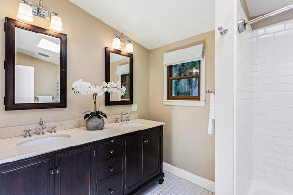 Bathroom, Dual Sink Vanities, Interior