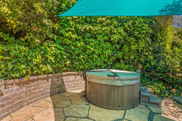 Exterior, Hot Tub