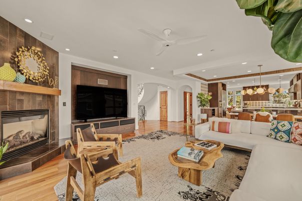 Fireplace, Interior, Living room, Pendant Lights, Recessed Lighting, Wood Texture Flooring