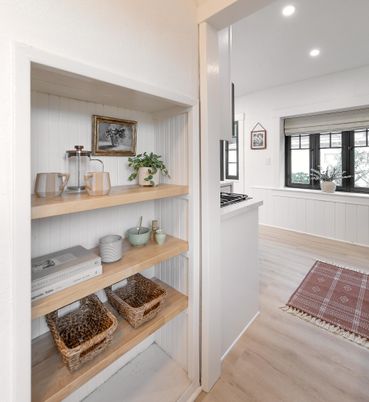 Interior, Recessed Lighting, Wood Texture Flooring