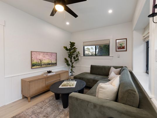 Interior, Living room, Recessed Lighting, Wood Texture Flooring