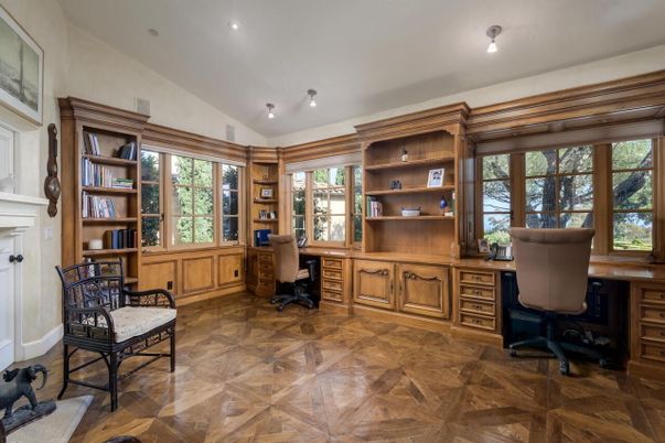 Home Office, Interior, Recessed Lighting, Wood Texture Flooring