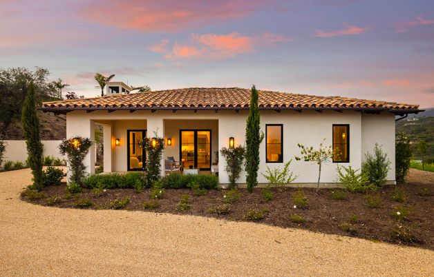 Exterior, Facade, Spanish Mediterranean