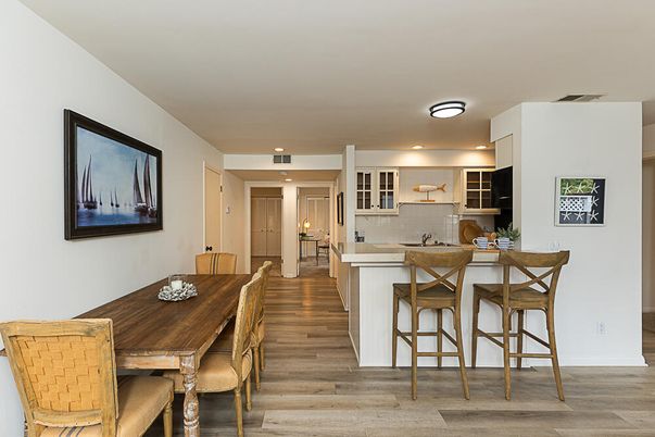 Dining room, Interior, Kitchen, Recessed Lighting, Wood Texture Flooring