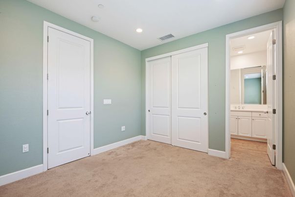 Bathroom, Empty room, Interior, Recessed Lighting