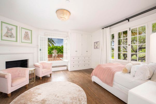 Bedroom, Fireplace, Interior, Wood Texture Flooring