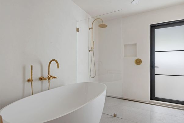 Bathroom, Free Standing Baths, Glass Shower, Interior, Recessed Lighting