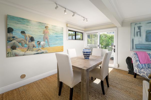 Dining room, Interior
