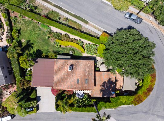 Exterior, Drone