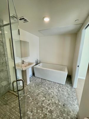 Bathroom, Free Standing Baths, Glass Shower, Interior, Recessed Lighting