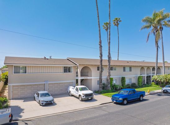 Attached, Exterior, Facade, Ranch