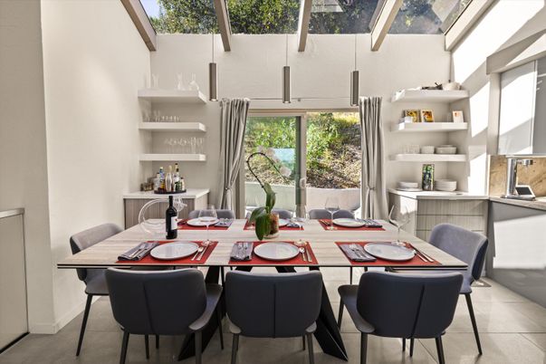 Dining room, Interior