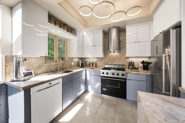 Interior, Kitchen, Stainless Steel Appliances