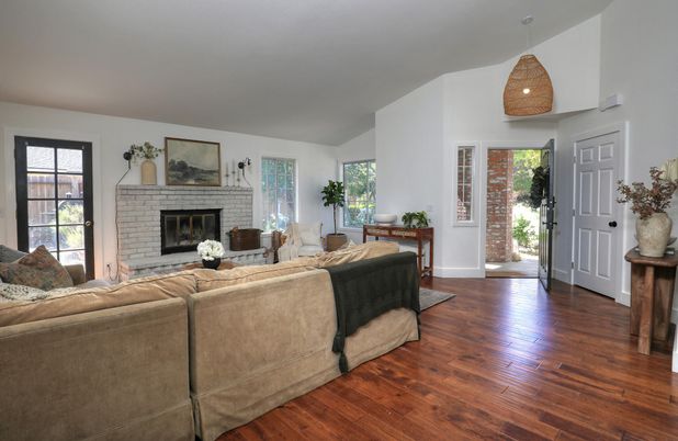 Fireplace, Interior, Living room, Pendant Lights, Wood Texture Flooring