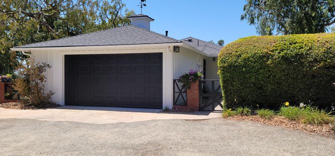 Detached Garage, Exterior