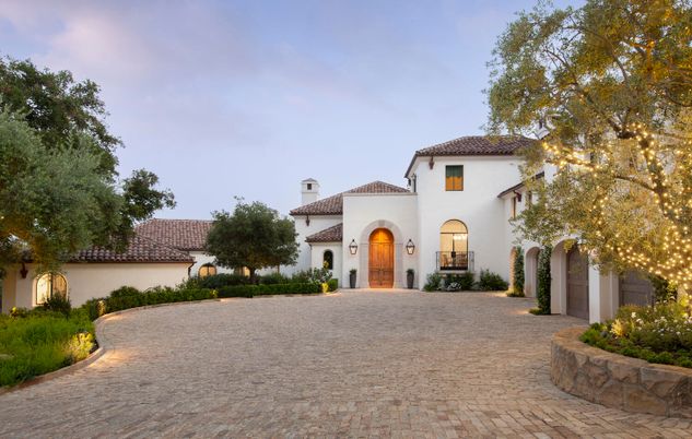 Exterior, Facade, Spanish Mediterranean
