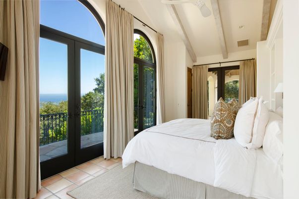 Bedroom, Interior, Water