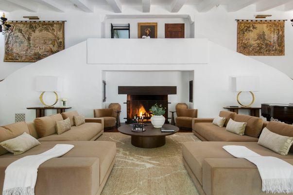 Fireplace, Interior, Living room