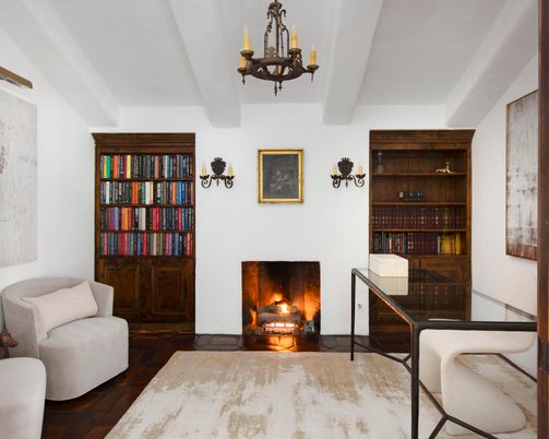 Chandelier, Fireplace, Interior, Wood Texture Flooring