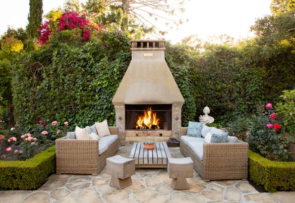 Exterior, Fireplace