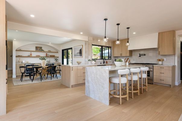 Dining room, Interior, Kitchen, Pendant Lights, Recessed Lighting, Wood Texture Flooring