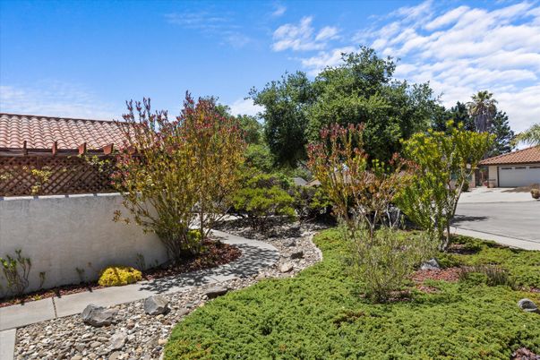 Backyard, Detached Garage, Exterior