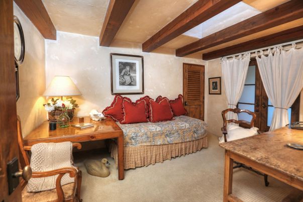 Bedroom, Home Office, Interior, Wooden Beams
