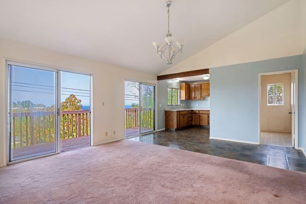 Chandelier, Empty room, Interior, Kitchen